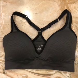 GREY RIBBED SPORTS BRA WITH ADJUSTABLE STRAPS